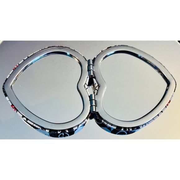 COMPACT MIRROR: Heart-Shaped Black, White, & Red w/Bee Design, NWOT - Picture 3 of 5